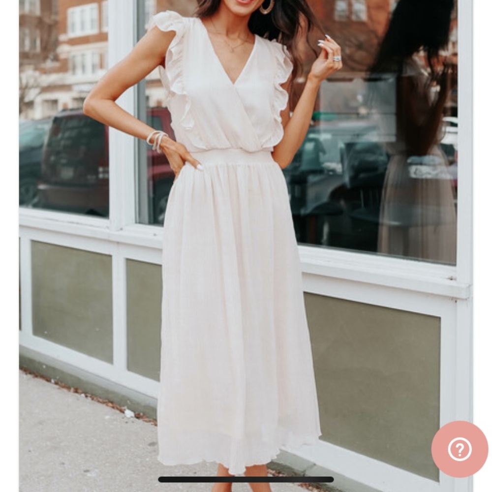 NWOT Magnolia Boutique Cream Dress